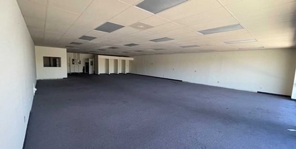 5555 E Bell Rd, Scottsdale, AZ for lease Interior Photo- Image 1 of 3