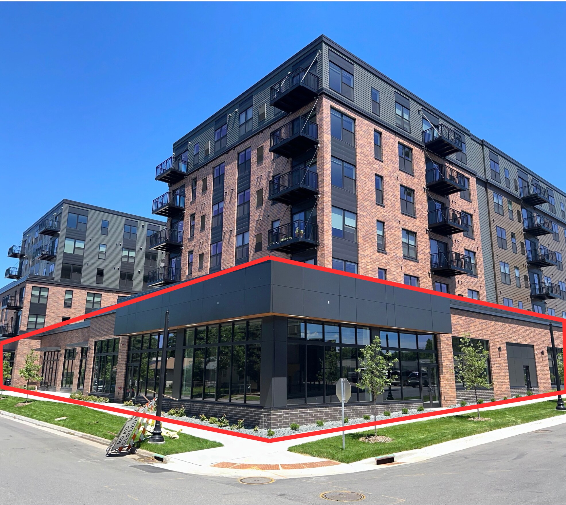 2301 NE California St, Minneapolis, MN for lease Building Photo- Image 1 of 1