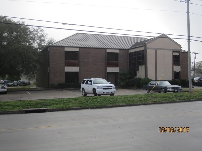 1228 N Logan St, Texas City, TX for lease - Building Photo - Image 3 of 13