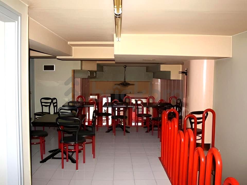 Burgos, BUR 09006 - Unit - - - Interior Photo - Image 1 of 5