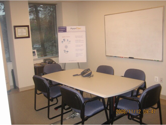 1801 Robert Fulton Dr, Reston, VA à vendre - Photo intérieure - Image 2 de 6