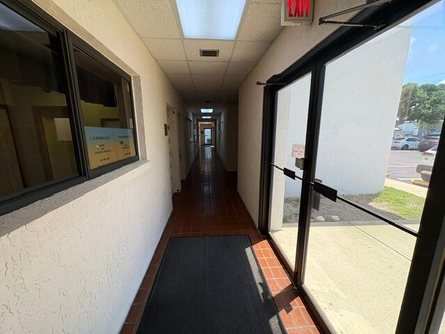 3000 N Atlantic Ave, Cocoa Beach, FL for lease - Building Photo - Image 3 of 32