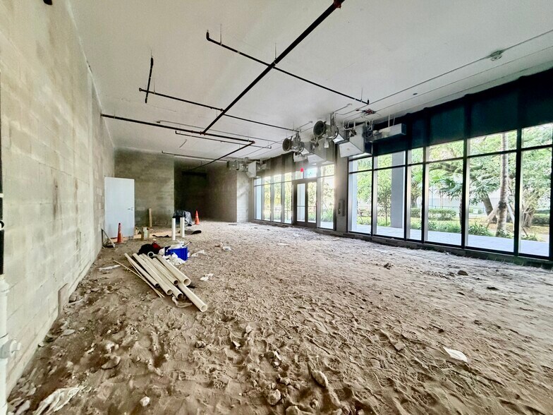 460 SW 4th Ave, Fort Lauderdale, FL for lease - Primary Photo - Image 1 of 9