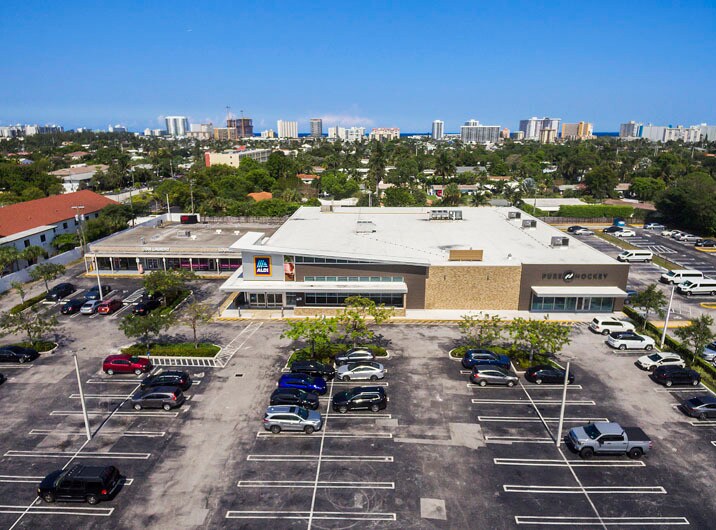 960 N Federal Hwy, Pompano Beach, FL à louer - Photo du bâtiment - Image 3 de 5
