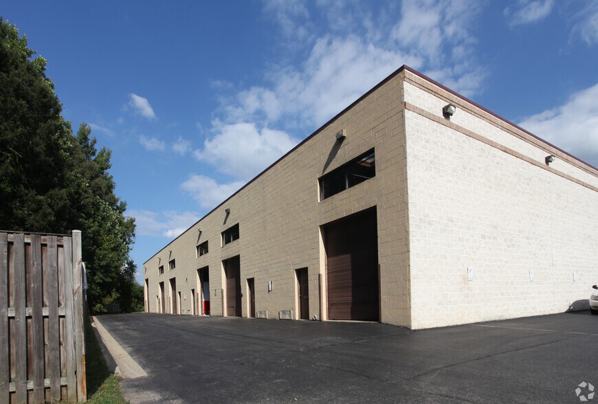 6429 Crain Hwy, Upper Marlboro, MD for lease - Building Photo - Image 3 of 9