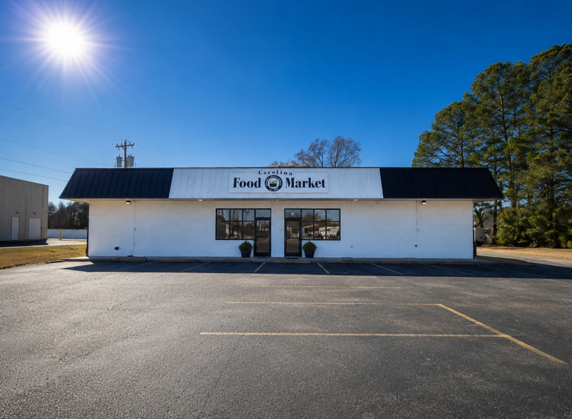102 Moyton Ave, Stantonsburg, NC for sale - Building Photo - Image 1 of 5
