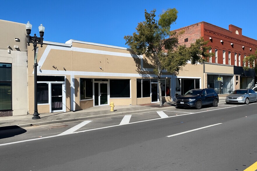 1720-1728 N Main St, Jacksonville, FL à louer - Photo du bâtiment - Image 2 de 8