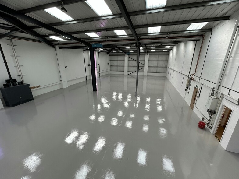 Brownsover Rd, Rugby for lease - Building Photo - Image 3 of 9