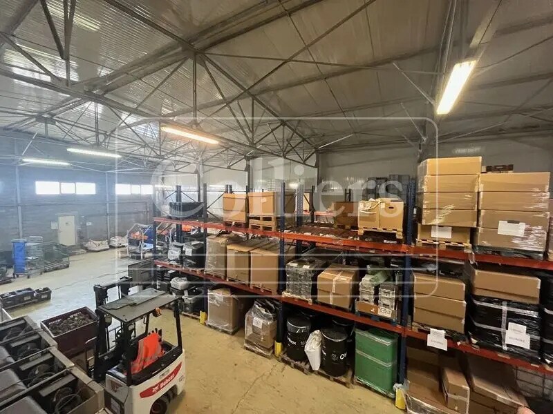 Office in Vitrolles for lease Building Photo- Image 1 of 11