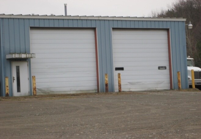 1293 Us-9, Castleton On Hudson, NY à vendre - Photo du bâtiment - Image 3 de 8