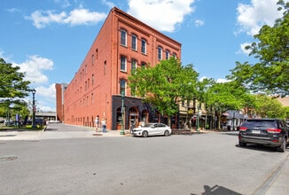 327-329 W Fayette St, Syracuse, NY for lease Interior Photo- Image 2 of 28