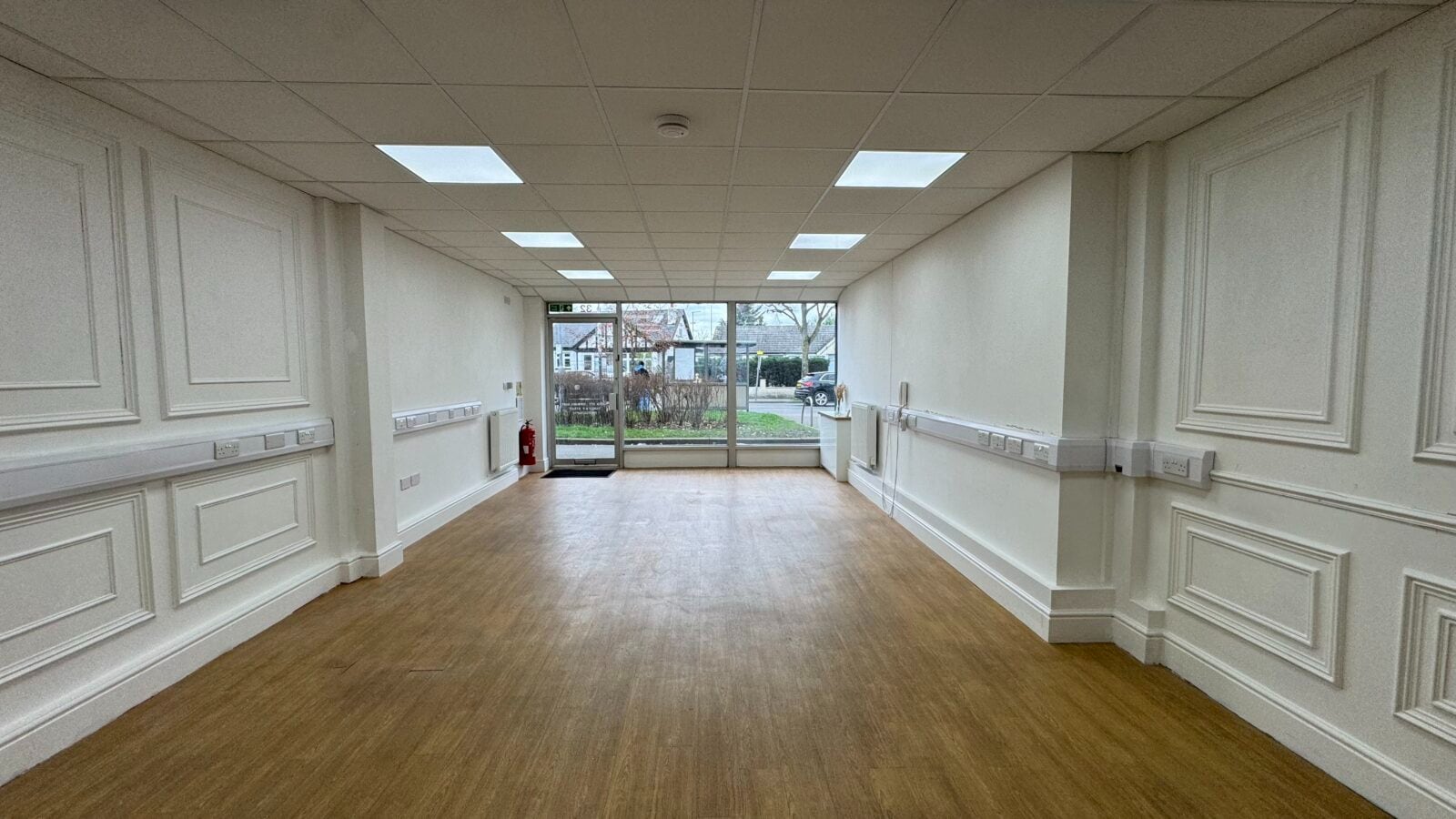 32 Kings Rd, London for lease Interior Photo- Image 1 of 8