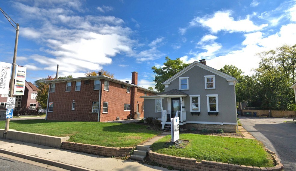 10 E School St, Naperville, IL for sale - Building Photo - Image 2 of 3