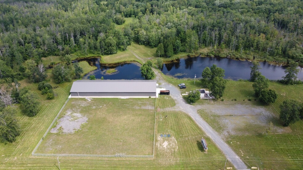13373 County Road 2, Morrisburg, ON à louer - Photo du bâtiment - Image 1 de 19