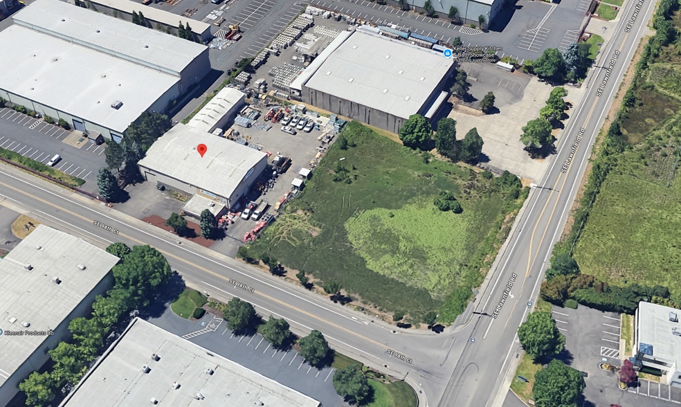 14235 SE 98th Ct, Clackamas, OR for sale - Building Photo - Image 1 of 11