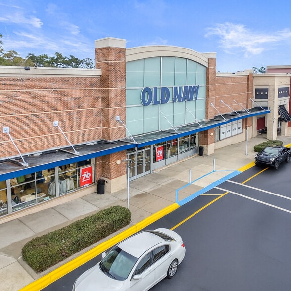 1514-1574 Governor's Square Blvd, Tallahassee, FL for lease - Building Photo - Image 2 of 10