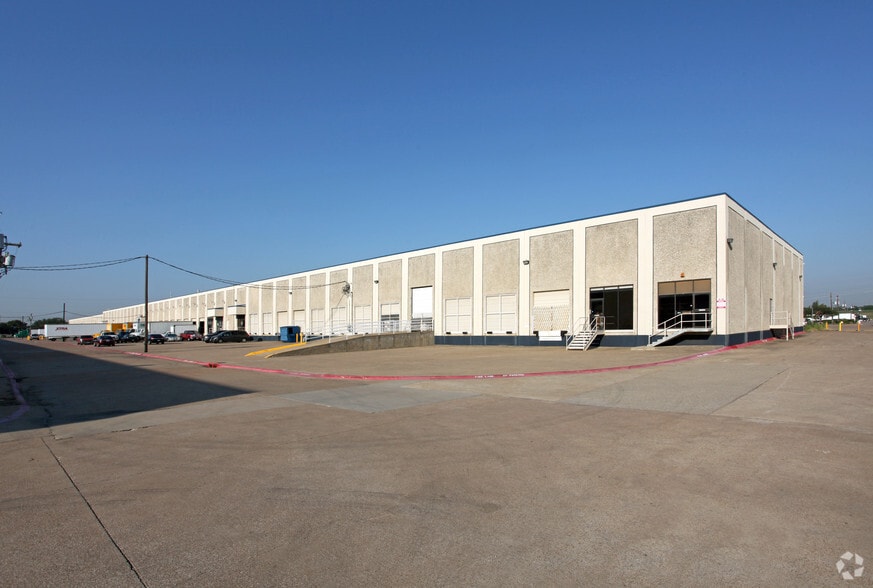 4747 Leston St, Dallas, TX for lease - Primary Photo - Image 1 of 3