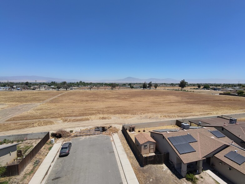 6001 Union Ave, Bakersfield, CA for sale - Aerial - Image 3 of 8