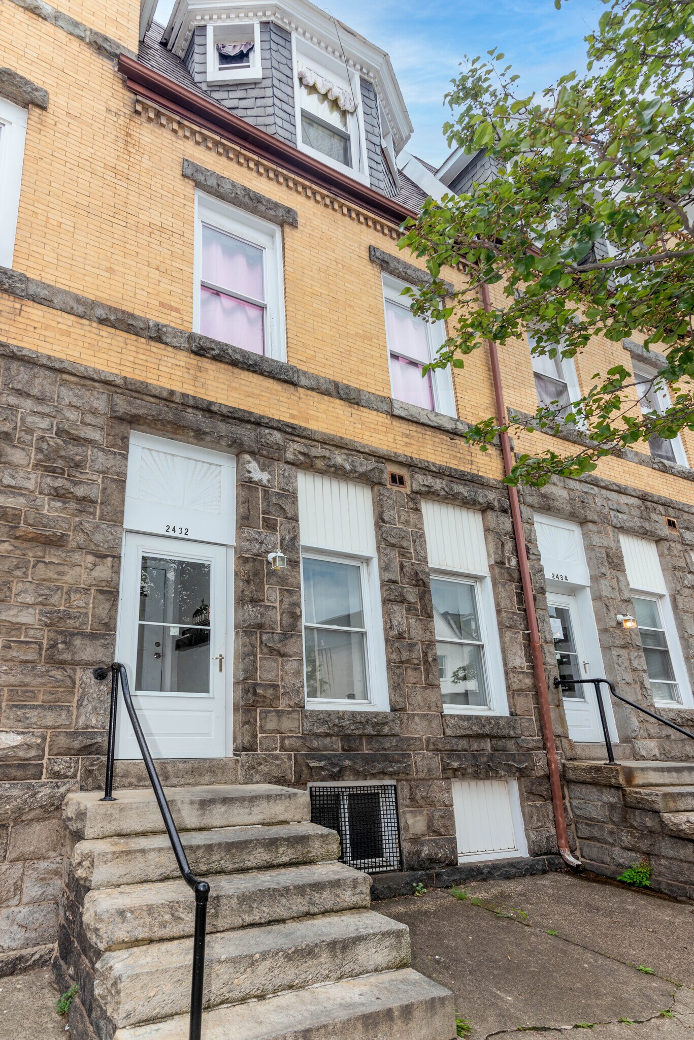 2432 N Calvert St, Baltimore, MD for sale Primary Photo- Image 1 of 1