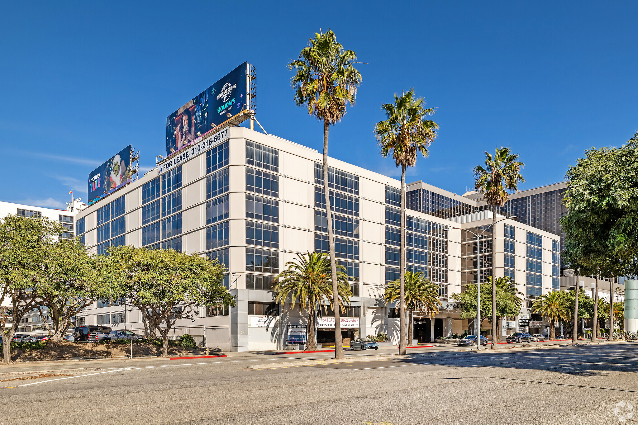 5757 W Century Blvd, Los Angeles, CA à louer Photo principale- Image 1 de 26