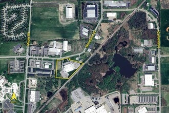 960 Woodland Dr, Saline, MI - Aerial  map view