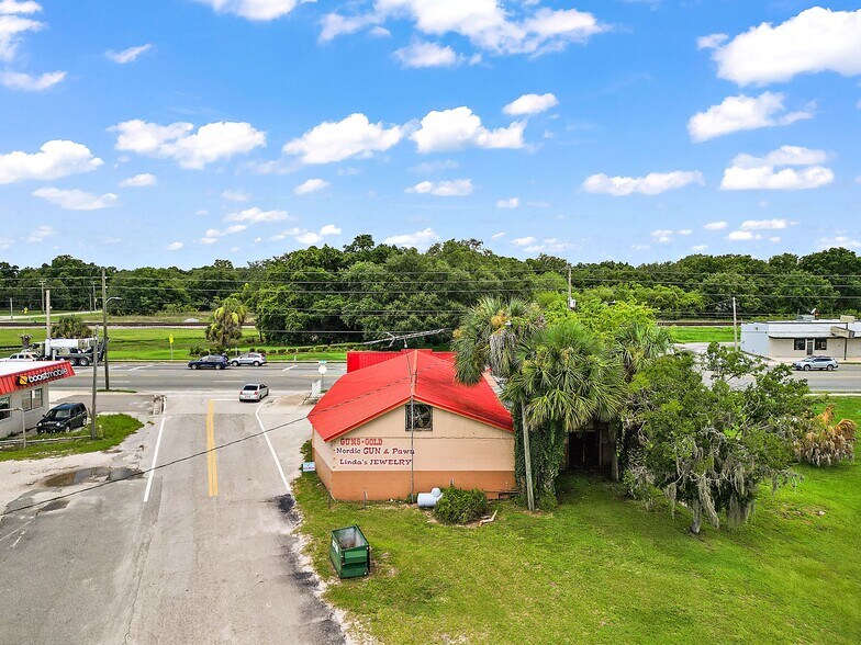 324 S Main St, Wildwood, FL à louer - Photo du bâtiment - Image 3 de 11