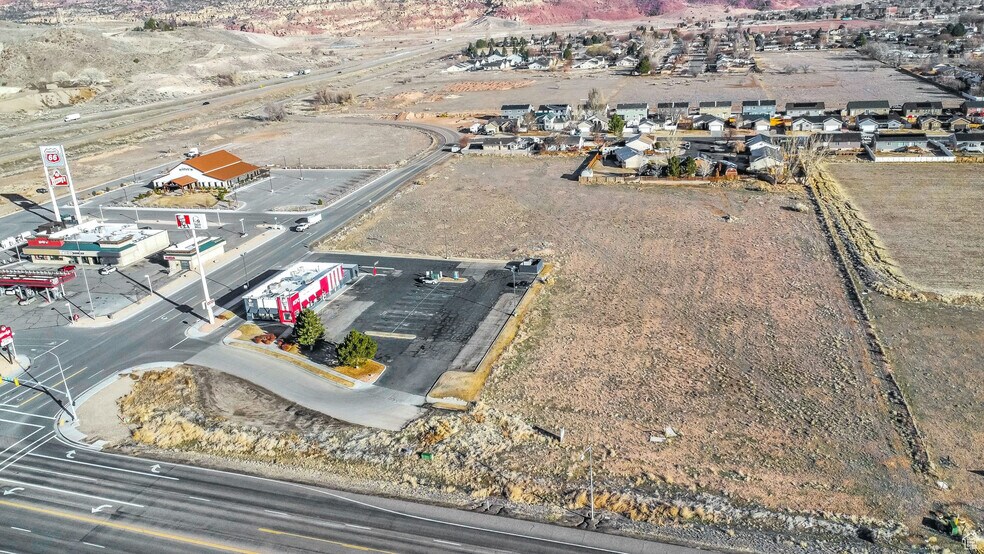 900 1250 S, Richfield, UT à vendre - Aérien - Image 3 de 6