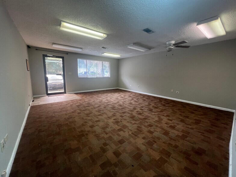 2426 Mayport Rd, Jacksonville, FL à louer - Photo intérieure - Image 1 de 10
