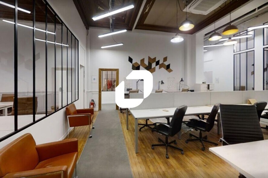 12 Rue Martel, Paris for lease - Interior Photo - Image 3 of 13