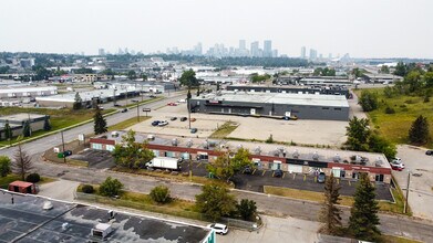 4412 Manilla Rd SE, Calgary, AB - AERIAL  map view - Image1
