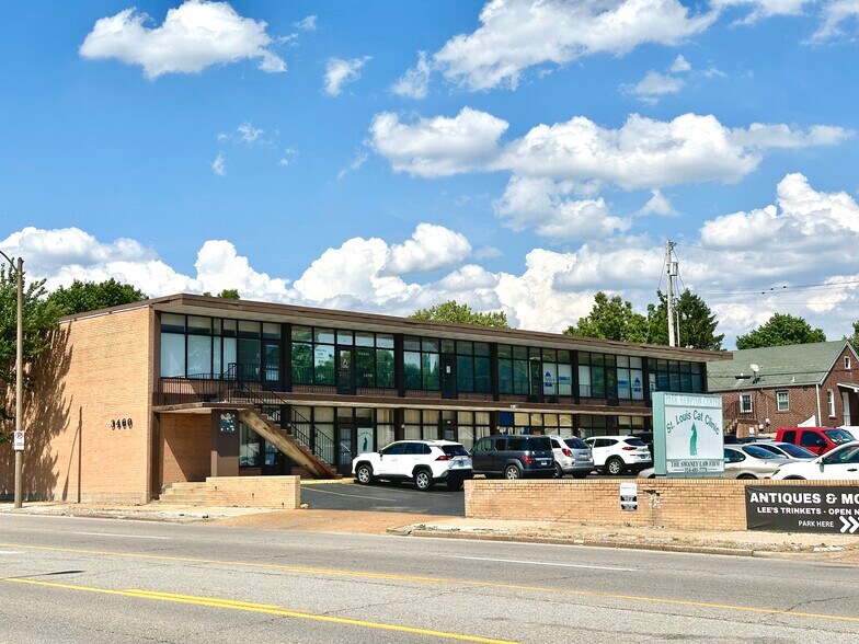 3460 Hampton Ave, Saint Louis, MO à louer - Photo du bâtiment - Image 3 de 10