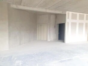 Allée De La Providence, Versailles for lease Interior Photo- Image 2 of 5