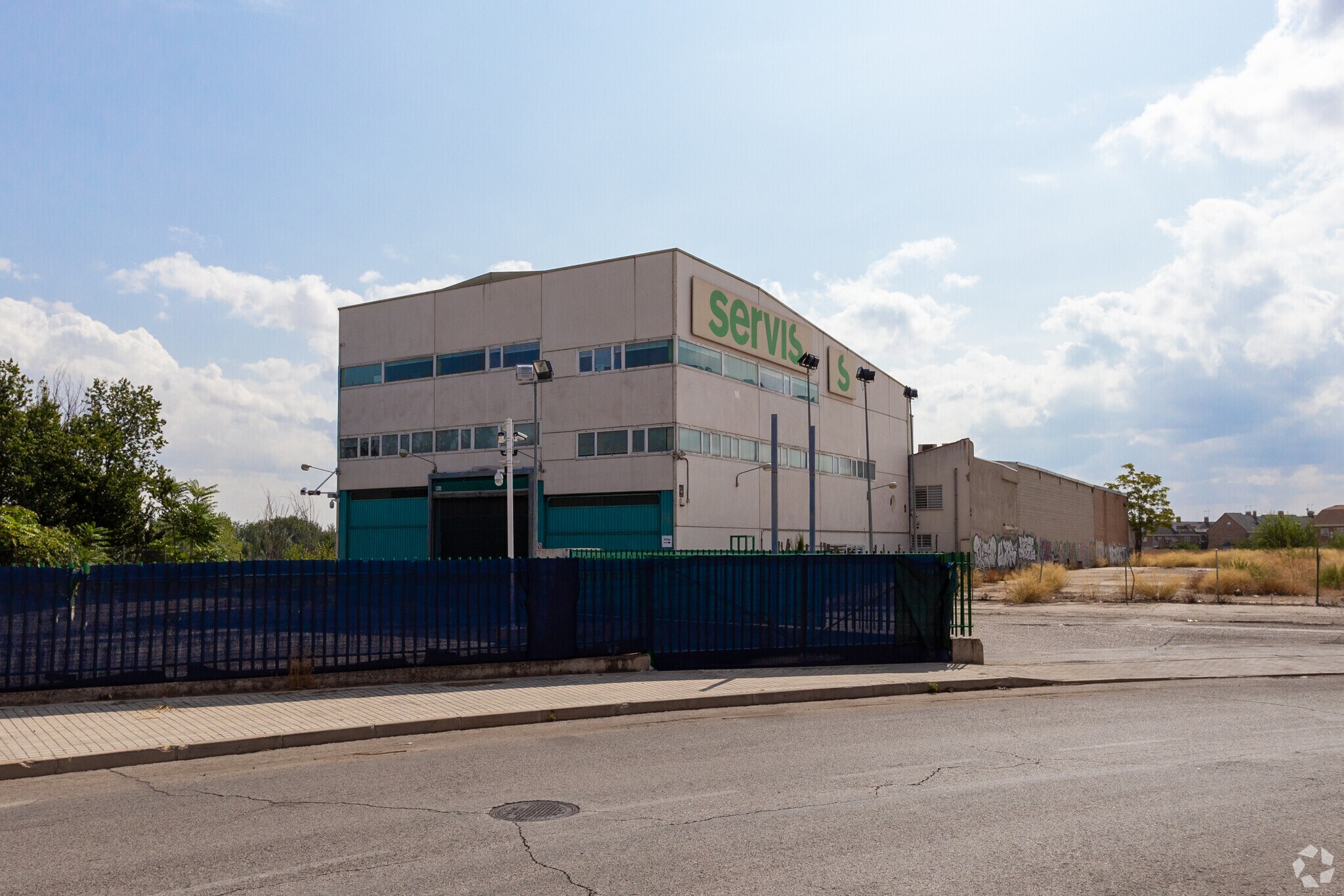 Industrial in Coslada, Madrid for sale Primary Photo- Image 1 of 10