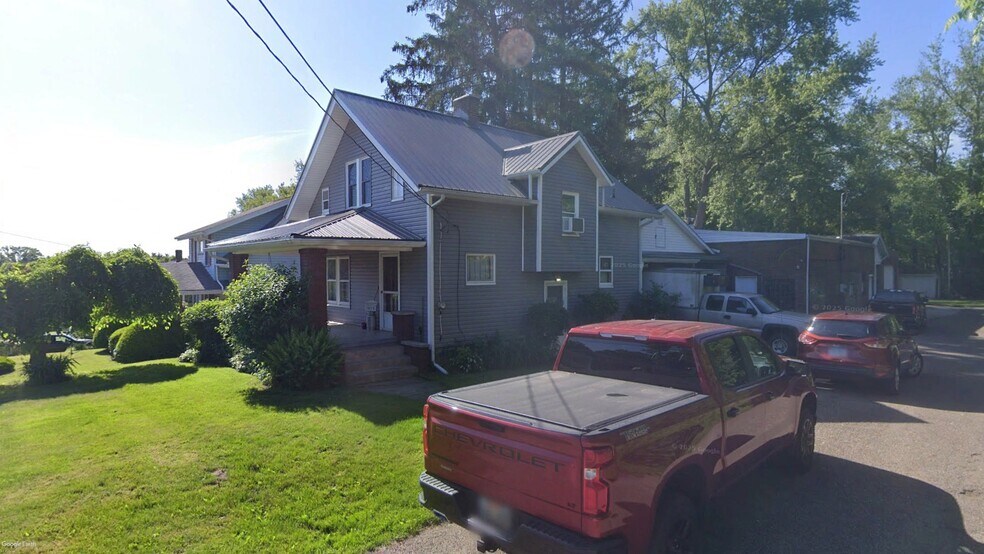 308 20th St NW, Massillon, OH à vendre - Photo principale - Image 1 de 7