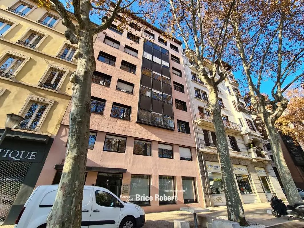 Office in Lyon for lease Building Photo- Image 1 of 9