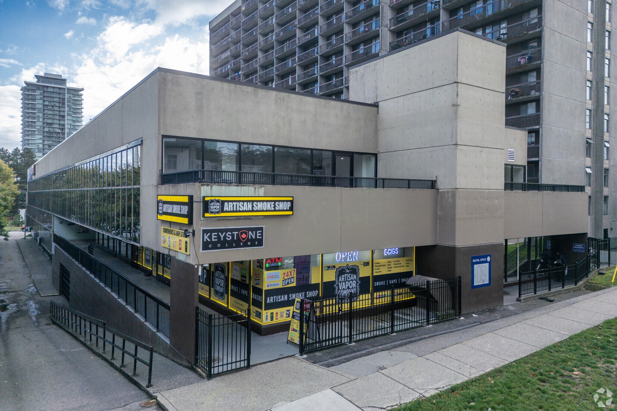 9801 King George Blvd, Surrey, BC for sale Primary Photo- Image 1 of 1