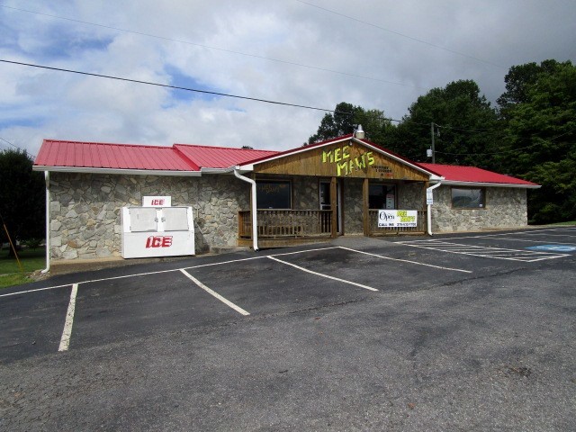 5455 Figsboro Rd, Martinsville, VA for sale - Primary Photo - Image 1 of 1