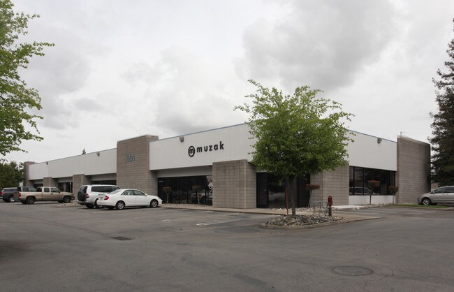 Plus de détails pour 601 Commerce Dr, Roseville, CA - Local d'activités à louer