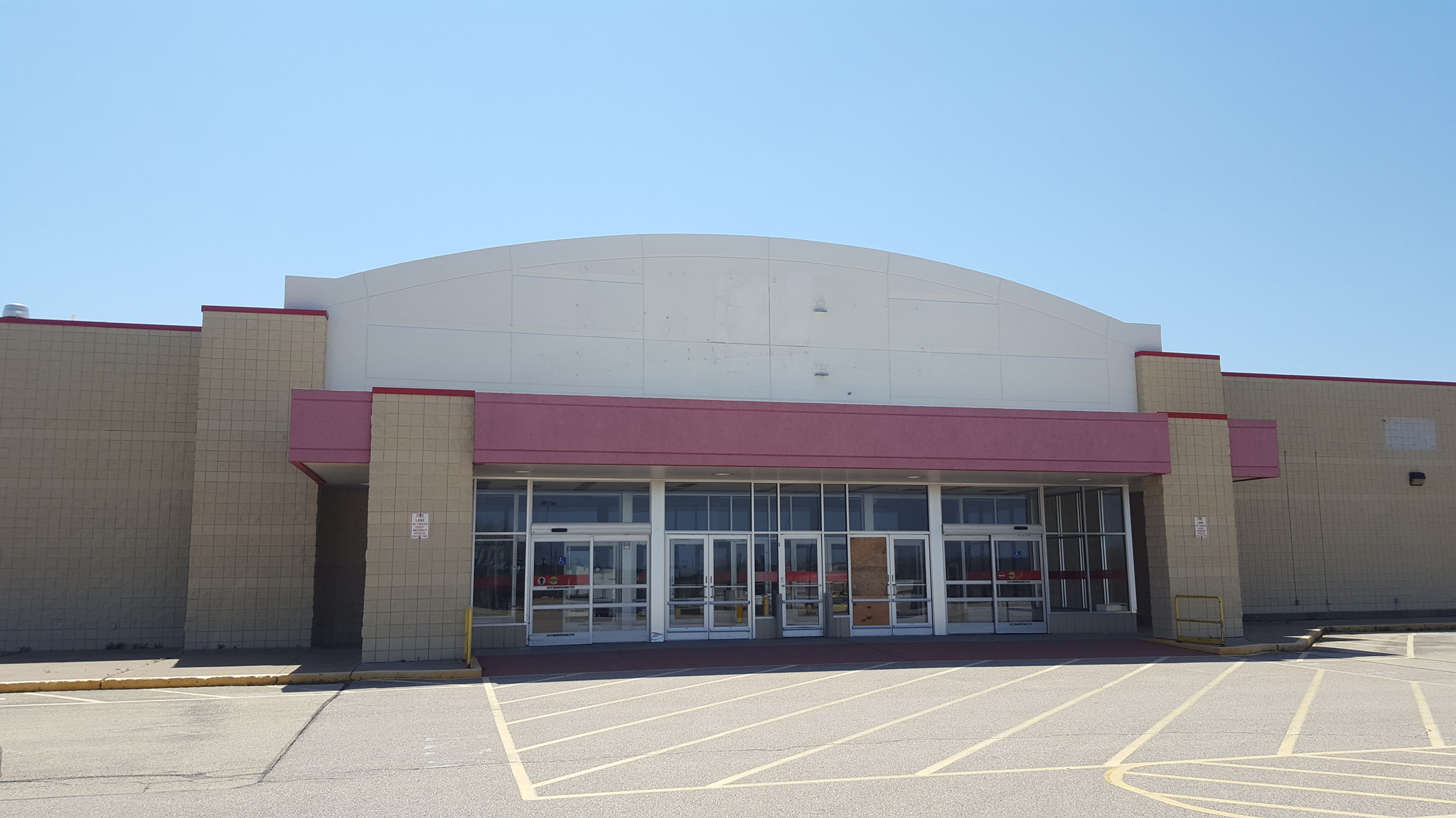 1425 E Us Highway 151, Platteville, WI for lease Building Photo- Image 1 of 6