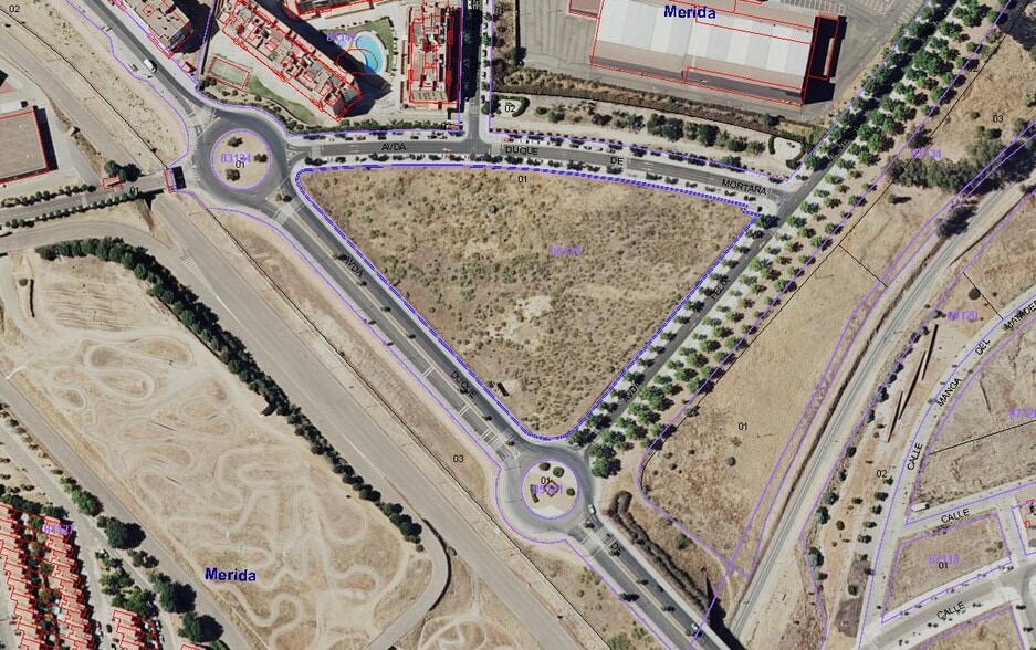 Calle del Marqués de Mortara, 1, Mérida, Badajoz for sale - Aerial - Image 2 of 4
