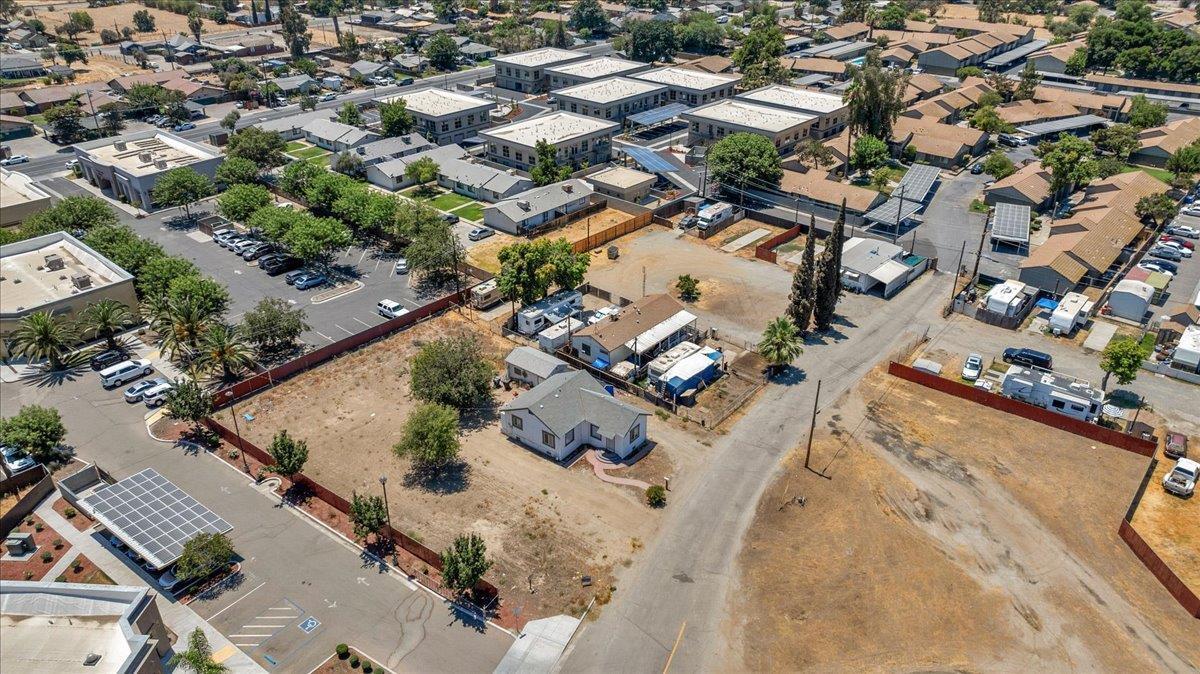 923 Goleta Way, Hanford, CA portfolio of 3 properties for sale on LoopNet.ca Primary Photo- Image 1 of 31