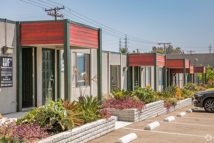 2821 Oceanside Blvd, Oceanside, CA for lease - Building Photo - Image 2 of 8