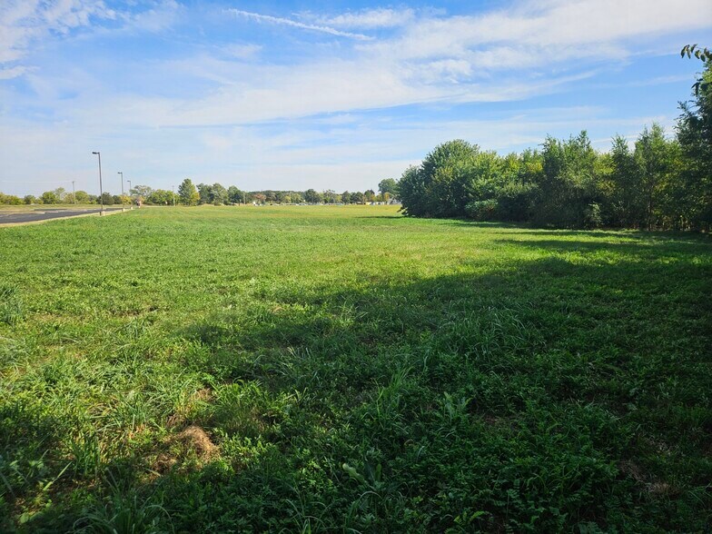 23700 Getson Ave, Plainfield, IL à vendre - Photo du bâtiment - Image 2 de 4