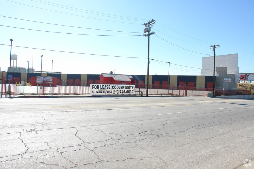 2640 E Washington Blvd, Los Angeles, CA for lease - Building Photo - Image 2 of 18