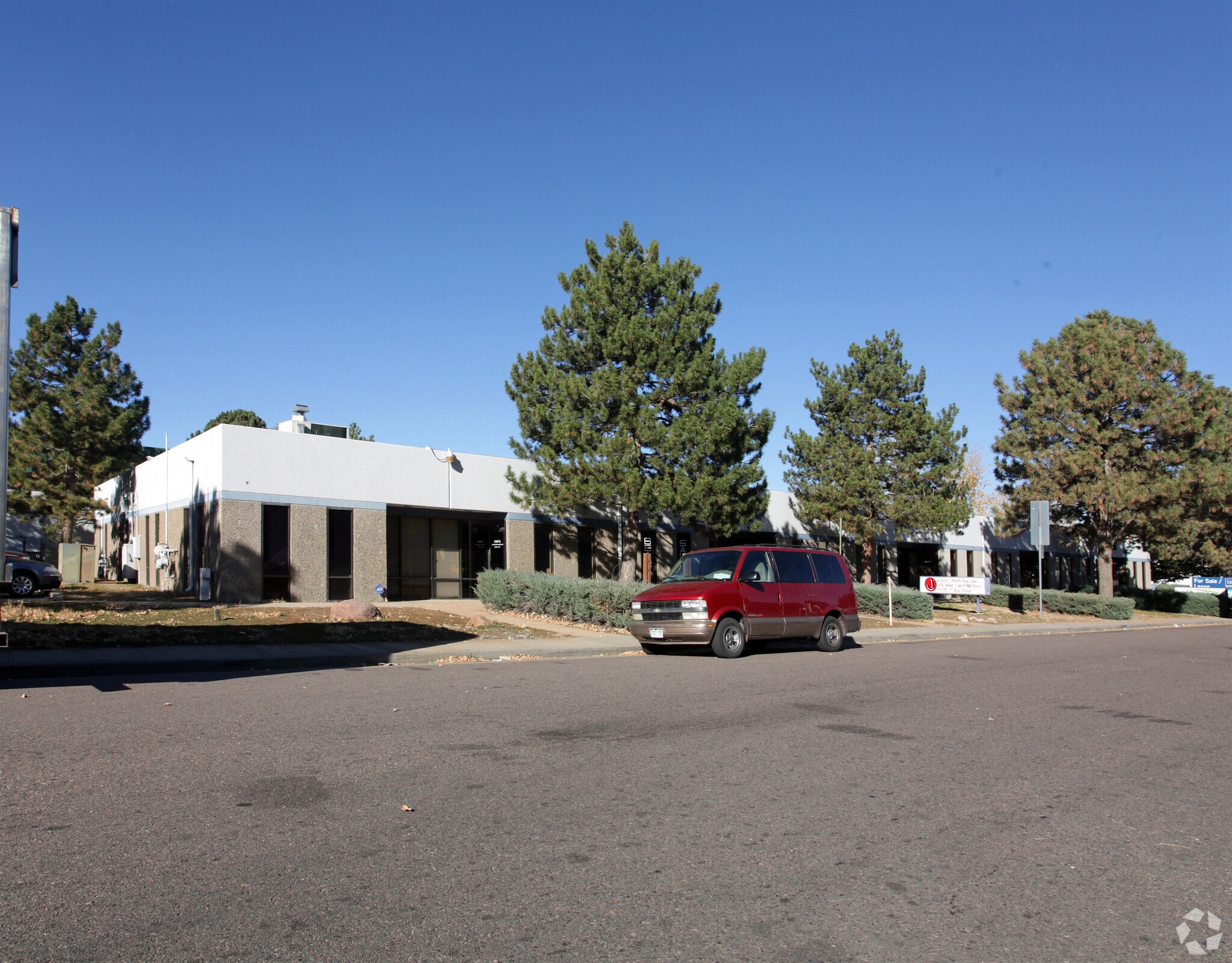 4775 Paris St, Denver, CO for sale Primary Photo- Image 1 of 11