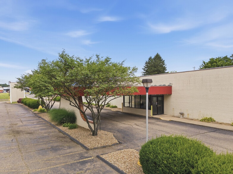 4210 12th St NW, Canton, OH for sale - Building Photo - Image 3 of 32