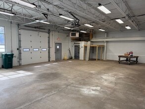 3475 Cardiff Ave, Cincinnati, OH for lease Interior Photo- Image 1 of 7