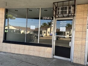 11914 1/2 Rosecrans Ave, Norwalk, CA à vendre Photo du bâtiment- Image 2 de 4