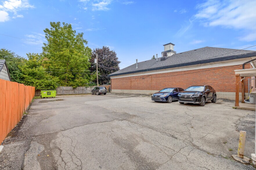 7161 N 43rd St, Milwaukee, WI à vendre - Photo du bâtiment - Image 3 de 18