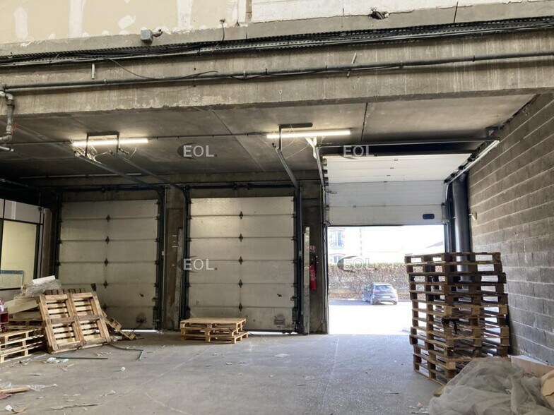 Industrial in Vitry-sur-Seine for lease - Interior Photo - Image 2 of 9